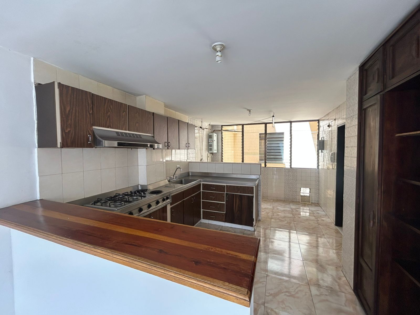 Apartamento en venta en Sector Plaza De Bolivar, Pereira · foto 6 de 21