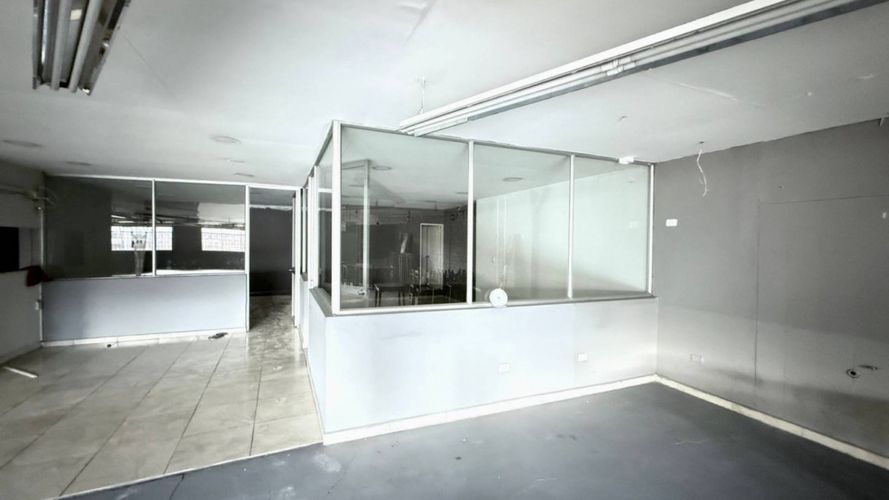 Bodega en arriendo en El Poblado, Medellín, 530 m² · foto 8 de 8