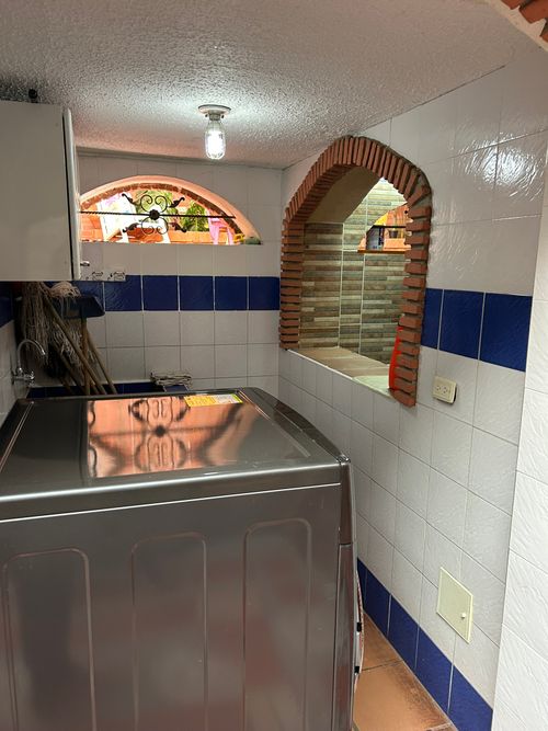 Casa de 4 alcobas en venta en San Luis, Bogotá, 400 m² · foto 4 de 24