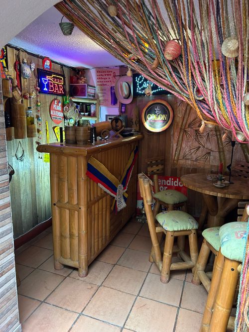 Casa de 4 alcobas en venta en San Luis, Bogotá, 400 m² · foto 10 de 24