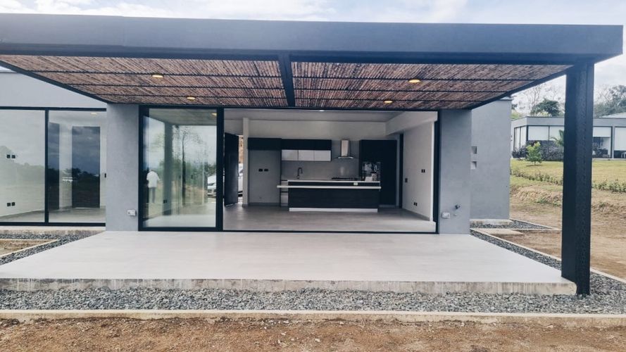 Casa de 3 alcobas en venta en Centro, Armenia, 222 m² · foto 6 de 17