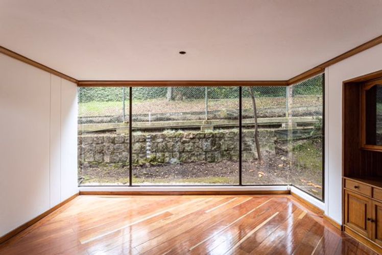 Casa de 6 alcobas en venta en Lindaraja, Bogotá, 420 m² · foto 4 de 24