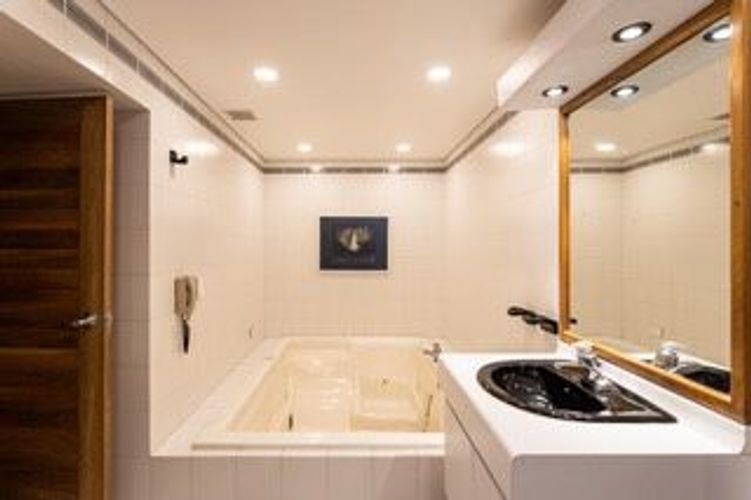 Casa de 6 alcobas en venta en Lindaraja, Bogotá, 420 m² · foto 18 de 24