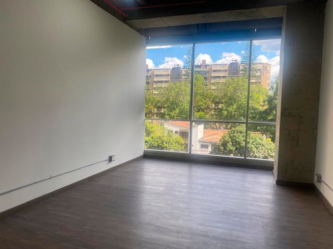 Oficina en arriendo en Santa María De Los Ángeles, Medellín, 33 m² · foto 9 de 12