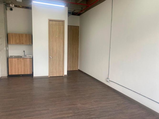 Oficina en arriendo en Santa María De Los Ángeles, Medellín, 33 m² · foto 7 de 12