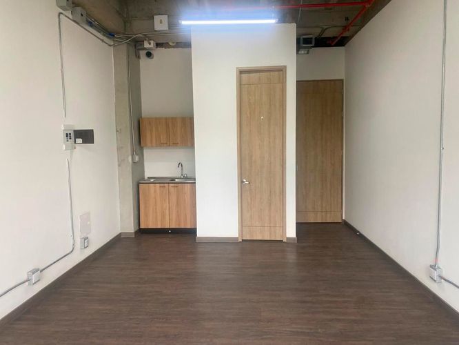 Oficina en arriendo en Santa María De Los Ángeles, Medellín, 33 m² · foto 8 de 12