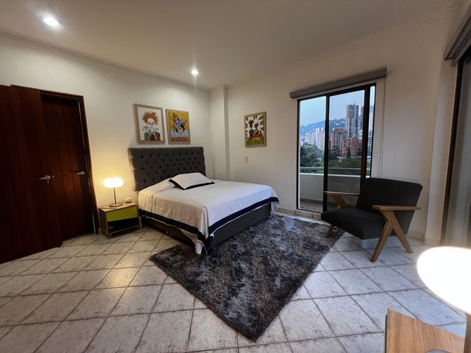 Apartamento de 3 alcobas en venta en El Poblado, Medellín, 295 m² · foto 8 de 22