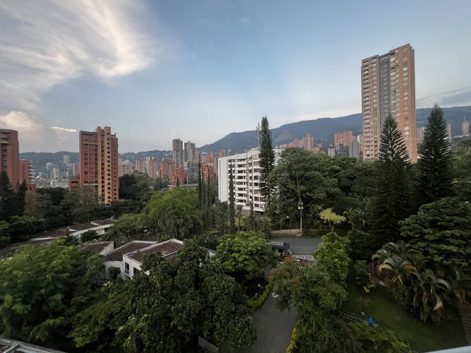 Apartamento de 3 alcobas en venta en El Poblado, Medellín, 295 m² · foto 21 de 22
