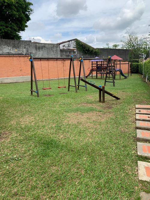 Apartamento de 3 alcobas en venta en Ciudad Jardin, Cali, 158 m² · foto 11 de 12