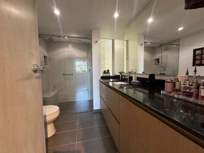 Apartamento de 4 alcobas en venta en El Poblado, Medellín, 157 m² · foto 11 de 21
