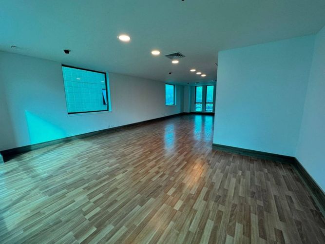 Oficina en arriendo en El Poblado, Medellín, 70 m² · foto 5 de 10