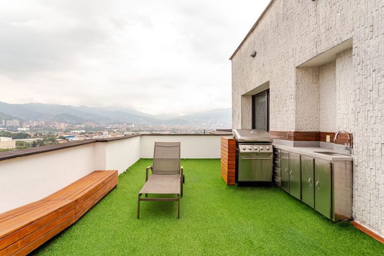 Apartamento de 5 alcobas en venta en El Poblado, Medellín, 314 m² · foto 2 de 19