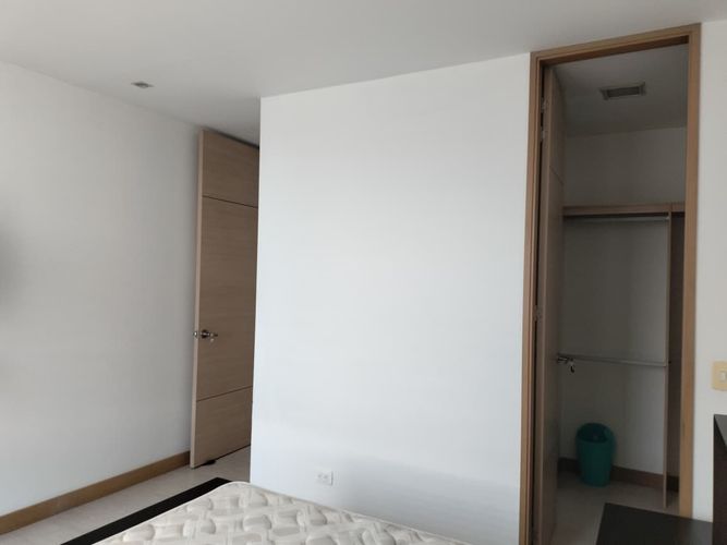 Apartamento de 3 alcobas en arriendo en El Poblado, Medellín, 194 m² · foto 16 de 19