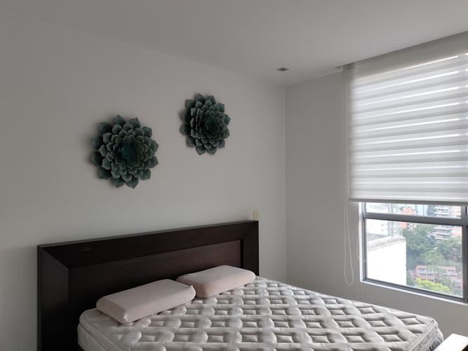 Apartamento de 3 alcobas en arriendo en El Poblado, Medellín, 194 m² · foto 15 de 19