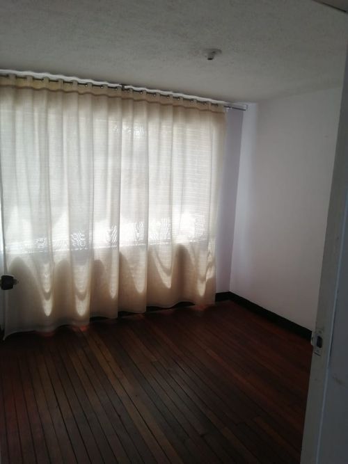 Casa de 5 alcobas en venta en Las Nieves, Tunja, 413 m² · foto 16 de 22