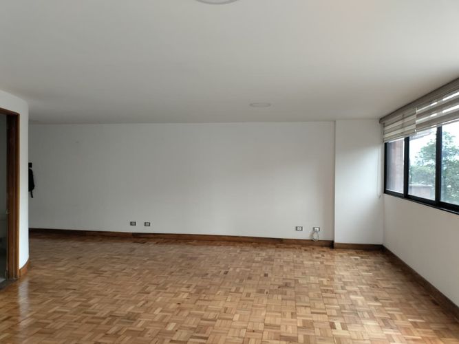 Apartamento de 3 alcobas en arriendo en El Poblado, Medellín, 186 m² · foto 3 de 17