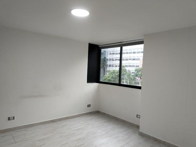 Apartamento de 3 alcobas en arriendo en El Poblado, Medellín, 186 m² · foto 13 de 17