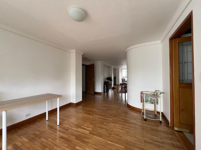 Apartamento de 3 alcobas en arriendo en El Poblado, Medellín, 160 m² · foto 4 de 16