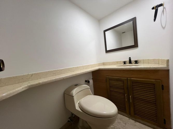 Apartamento de 3 alcobas en arriendo en El Poblado, Medellín, 160 m² · foto 16 de 16