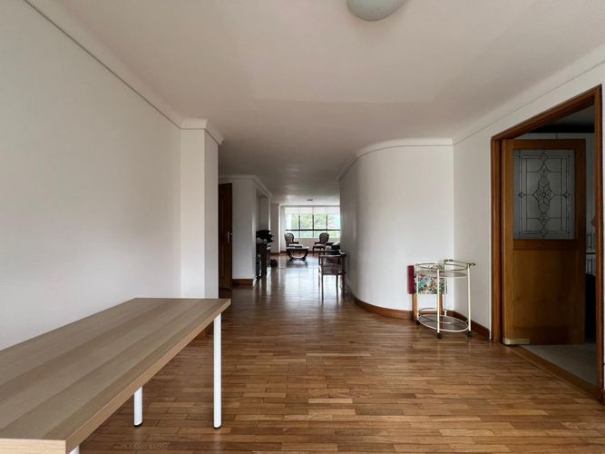 Apartamento de 3 alcobas en arriendo en El Poblado, Medellín, 160 m² · foto 9 de 16