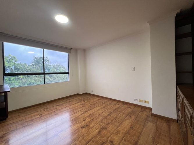 Apartamento de 3 alcobas en arriendo en El Poblado, Medellín, 160 m² · foto 3 de 16