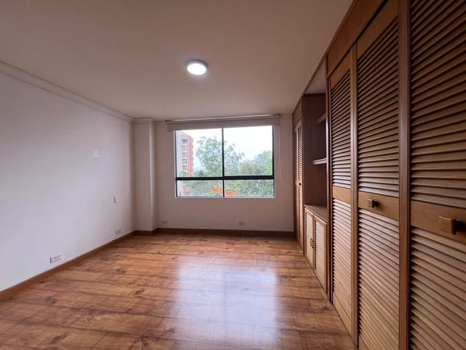 Apartamento de 3 alcobas en arriendo en El Poblado, Medellín, 160 m² · foto 11 de 16