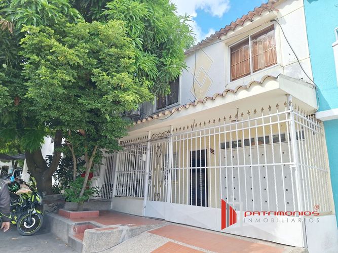 Casa de 3 alcobas en venta en Los Robles, Soledad, 72 m² · foto 2 de 4