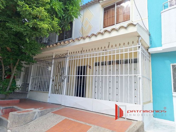 Casa de 3 alcobas en venta en Los Robles, Soledad, 72 m² · foto 4 de 4