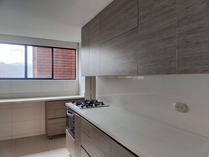 Apartamento de 3 alcobas en arriendo en El Poblado, Medellín, 170 m² · foto 12 de 16