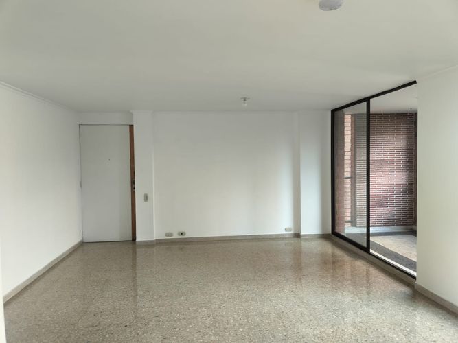 Apartamento de 3 alcobas en arriendo en El Poblado, Medellín, 170 m² · foto 9 de 16