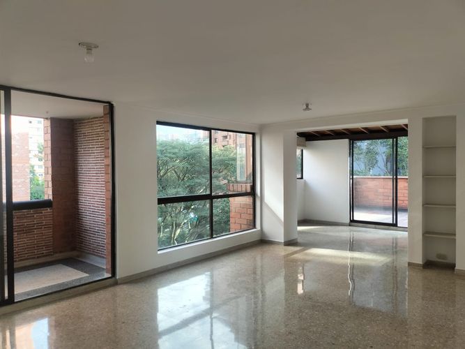 Apartamento de 3 alcobas en arriendo en El Poblado, Medellín, 170 m² · foto 7 de 16