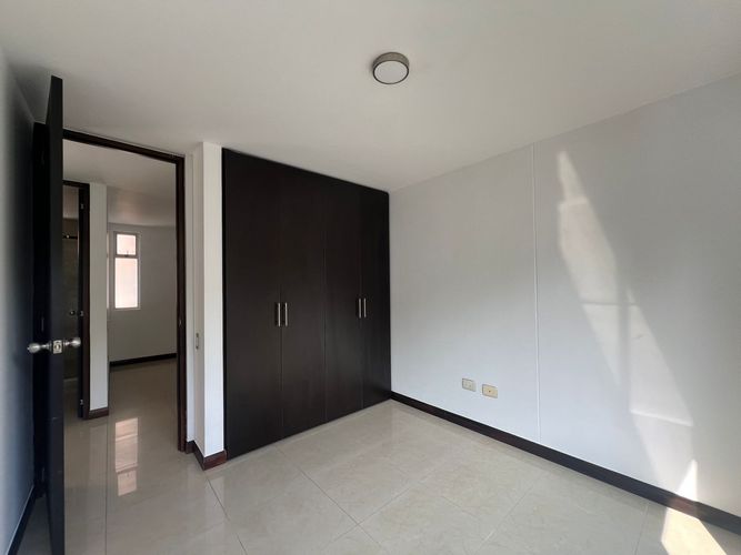 Apartamento de 3 alcobas en arriendo en Cumbres, Envigado, 90 m² · foto 2 de 17