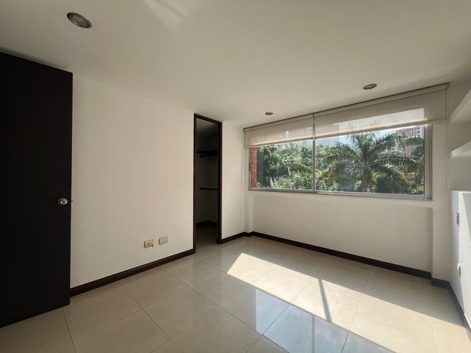Apartamento de 3 alcobas en arriendo en Cumbres, Envigado, 90 m² · foto 9 de 17