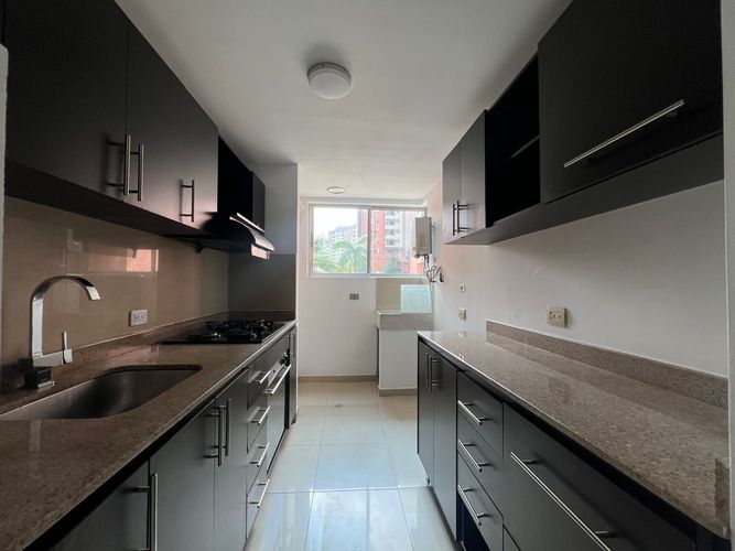 Apartamento de 3 alcobas en arriendo en Cumbres, Envigado, 90 m² · foto 16 de 17
