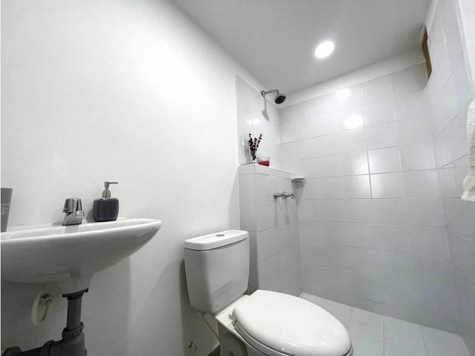Apartamento de 2 alcobas en venta en Guabinas, Yumbo, 64 m² · foto 4 de 17