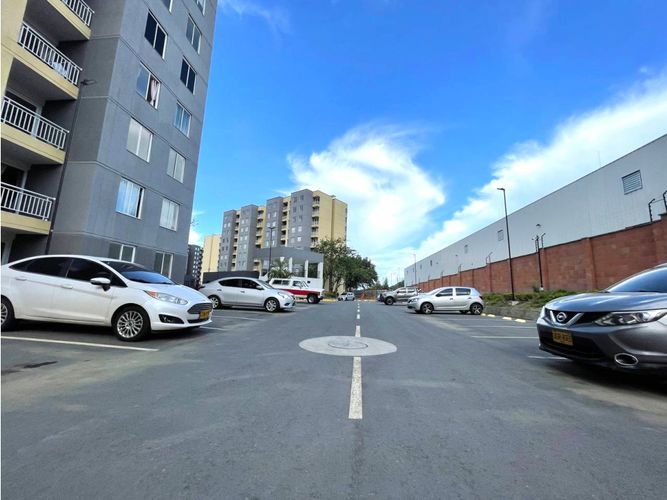Apartamento de 2 alcobas en venta en Guabinas, Yumbo, 64 m² · foto 13 de 17