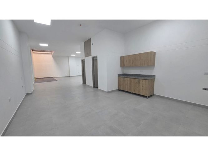 Local en venta en San Joaquin, Sabaneta, 309 m² · foto 3 de 7