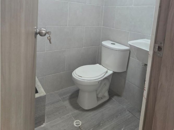 Local en venta en San Joaquin, Sabaneta, 309 m² · foto 4 de 7