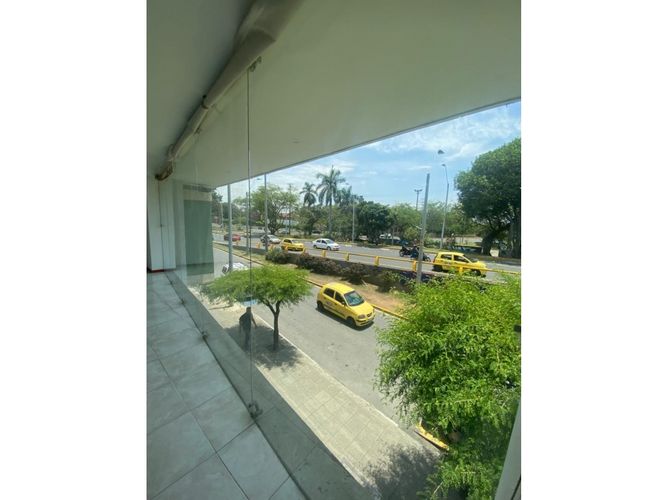 Edificio en arriendo en Cristales, Cali, 1484 m² · foto 4 de 24