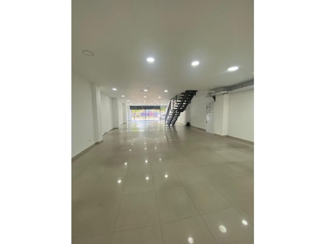 Edificio en arriendo en Cristales, Cali, 1484 m² · foto 6 de 24