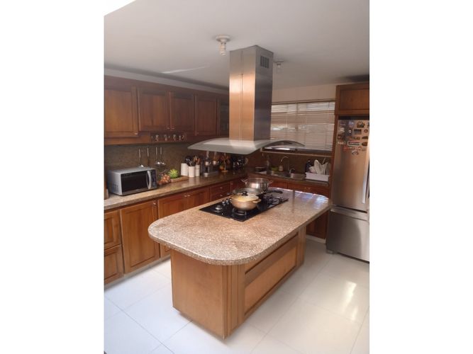 Casa de 5 alcobas en venta en Delicias Norte, Chía, 300 m² · foto 10 de 22