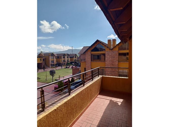 Casa de 5 alcobas en venta en Delicias Norte, Chía, 300 m² · foto 11 de 22