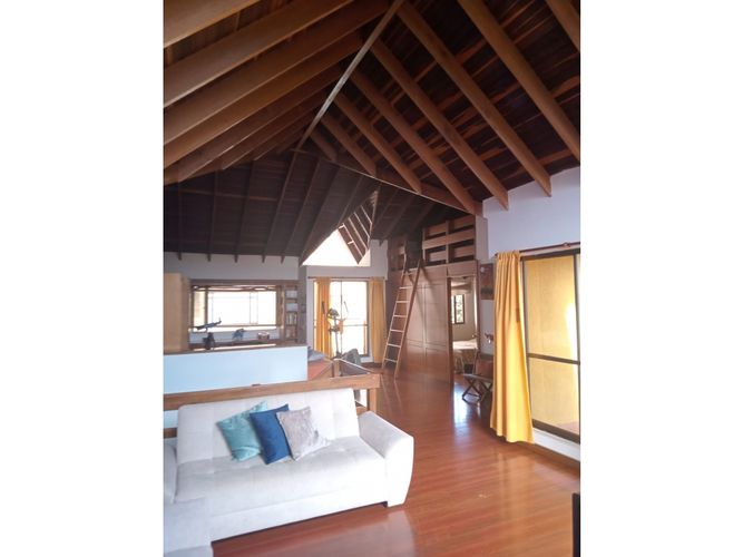 Casa de 5 alcobas en venta en Delicias Norte, Chía, 300 m² · foto 21 de 22