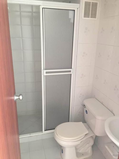 Apartamento de 3 alcobas en venta en Paseo Real Ii, Piedecuesta, 54 m² · foto 8 de 10