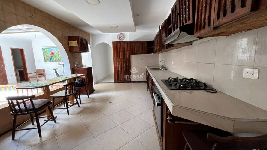 Casa de 5 alcobas en venta en Prados Del Norte, Cali, 330 m² · foto 5 de 24