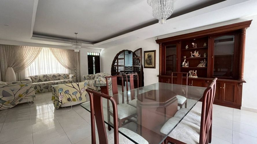 Casa de 5 alcobas en venta en Prados Del Norte, Cali, 330 m² · foto 8 de 24