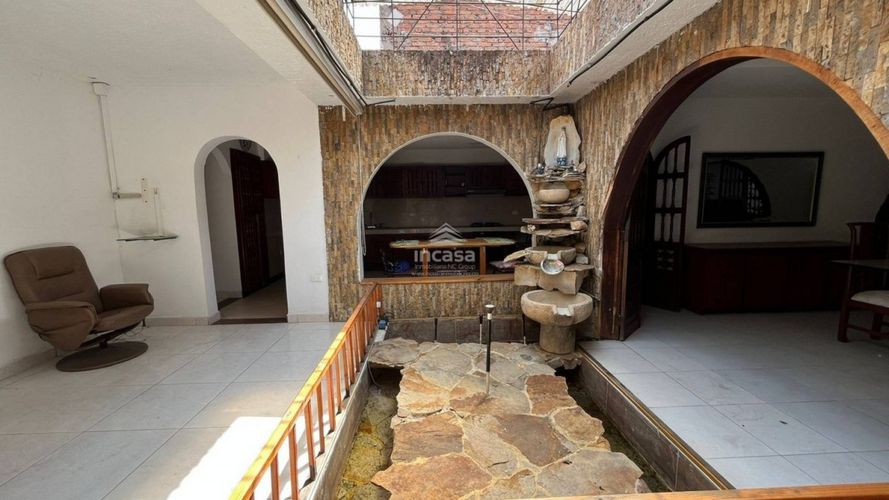 Casa de 5 alcobas en venta en Prados Del Norte, Cali, 330 m² · foto 9 de 24