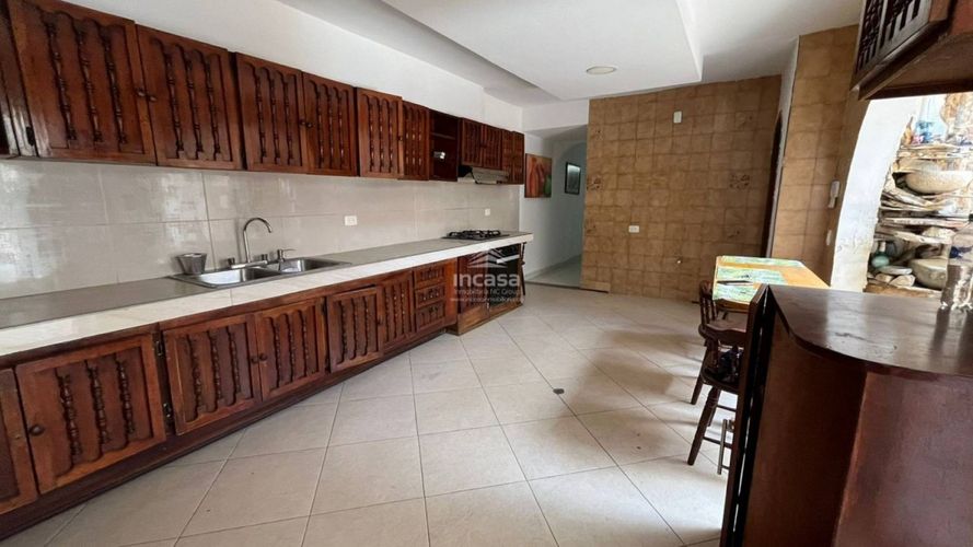 Casa de 5 alcobas en venta en Prados Del Norte, Cali, 330 m² · foto 10 de 24
