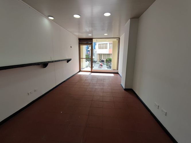 Local en venta en La Argentina, Manizales, 30 m² · foto 6 de 9