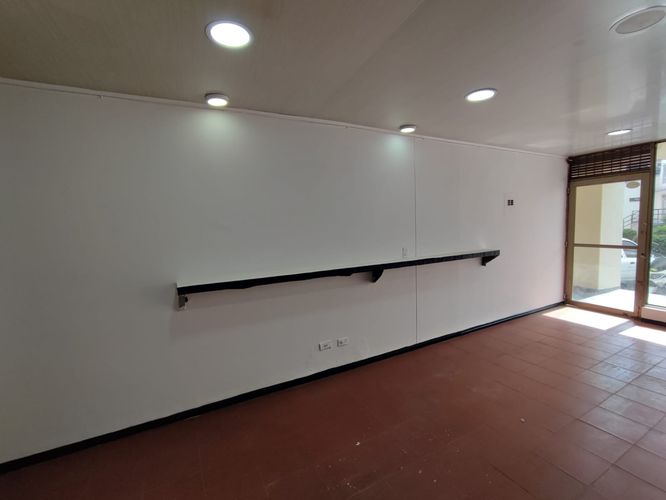 Local en venta en La Argentina, Manizales, 30 m² · foto 5 de 9